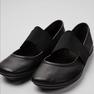 Camper Right Nina Women’s Ballerina Flat